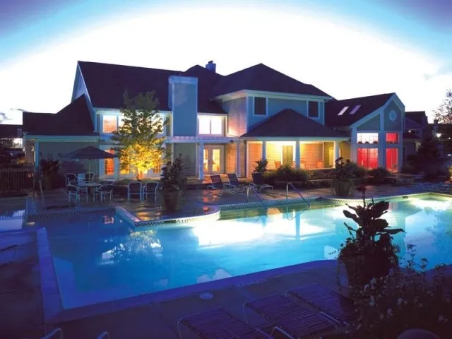 Village Green At Cantera Apartments