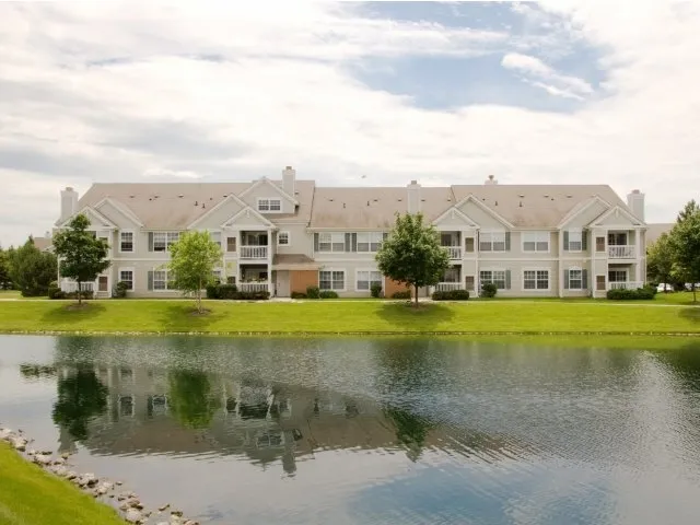 Village Green At Cantera Apartments