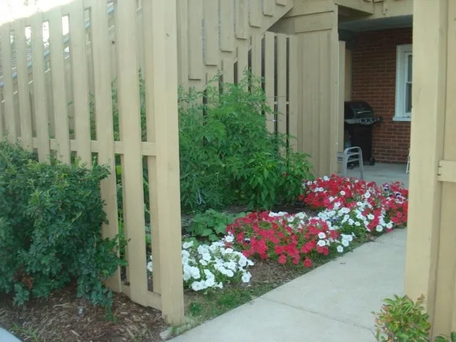landscped entrance lobby of Village Park of Hoffman Estates Apartments