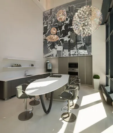 sky lounge at 73 East Lake Apartments in the Chicago Loop