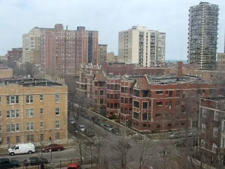 6026 N Winthrop Apartments