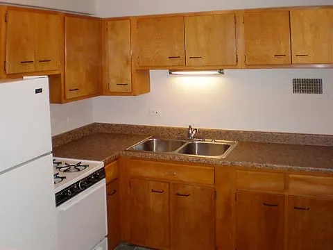 5900 N Sheridan Apartments