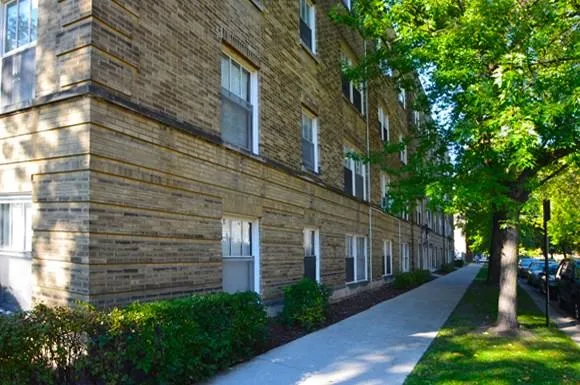 view along side of 4151-57 W Cullom/ 4248-58 N Kevdale aprtments in Chicago