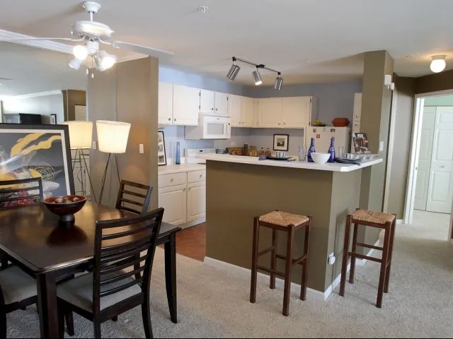 Village Green At Cantera Apartments