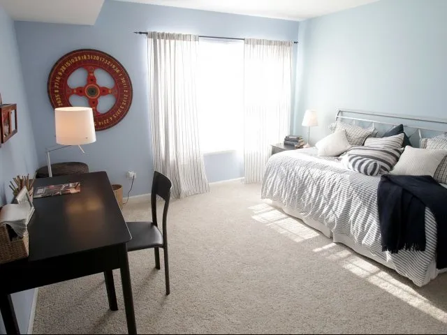 Village Green At Cantera Apartments