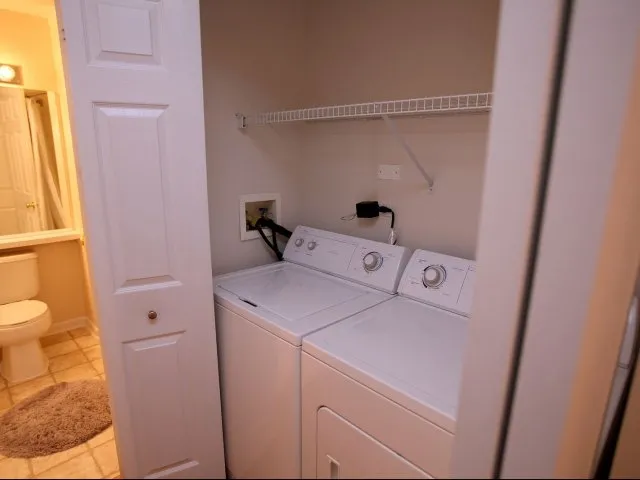 Village Green At Cantera Apartments