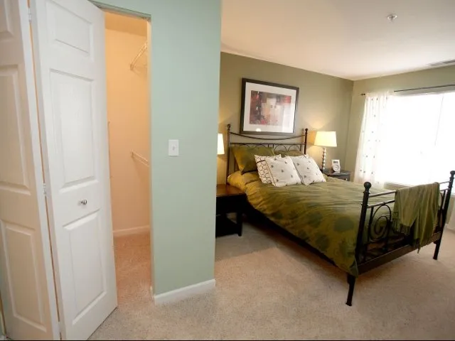 Village Green At Cantera Apartments