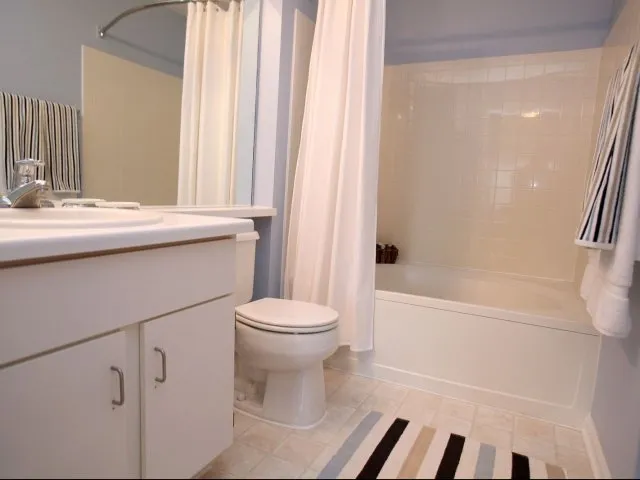 Village Green At Cantera Apartments