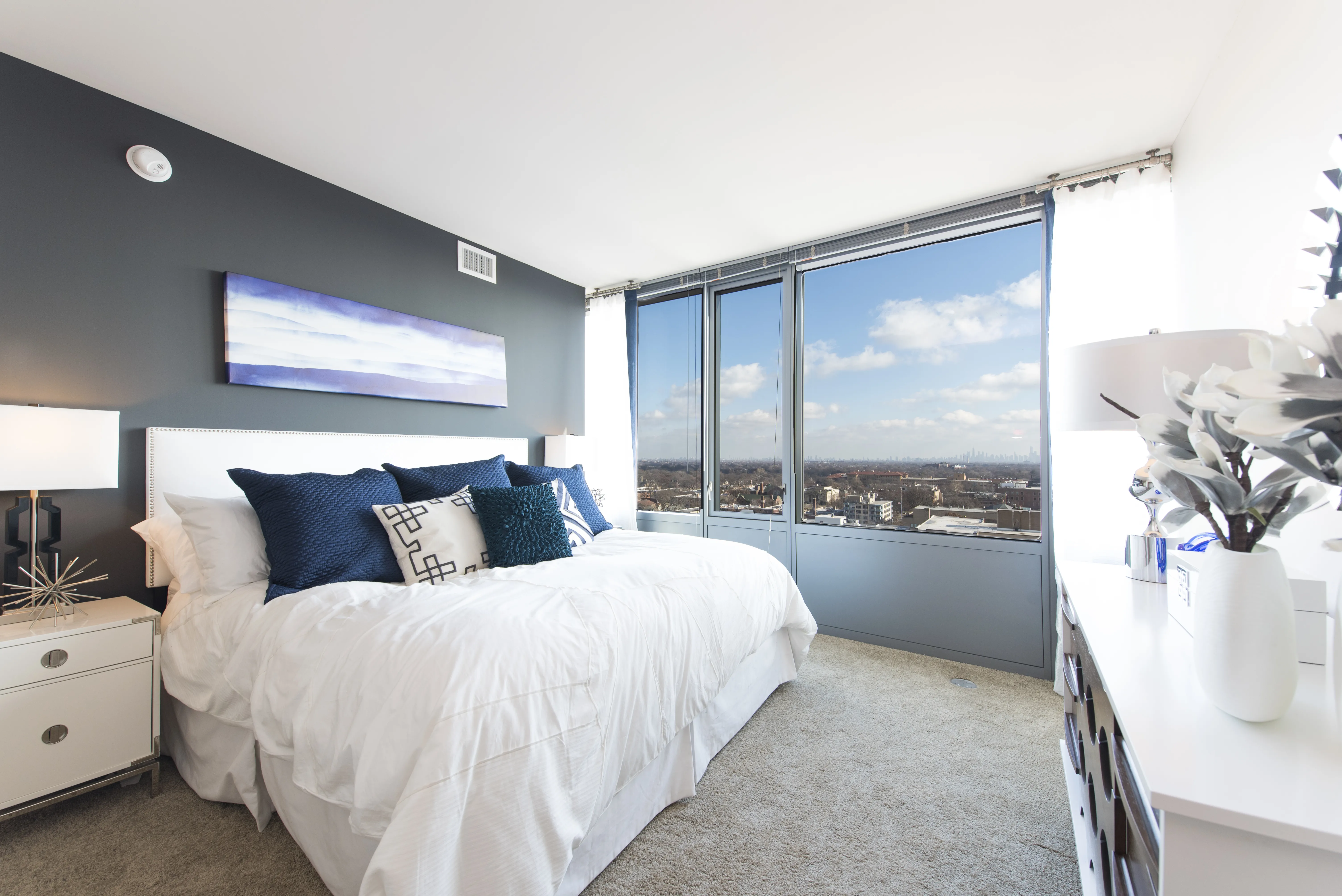 Vantage Oak Park Apartments