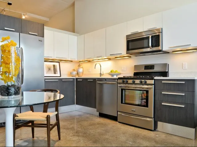 1313 W RANDOLPH ST 60607-13thirteen Randolph Street Lofts-Chicago-IL