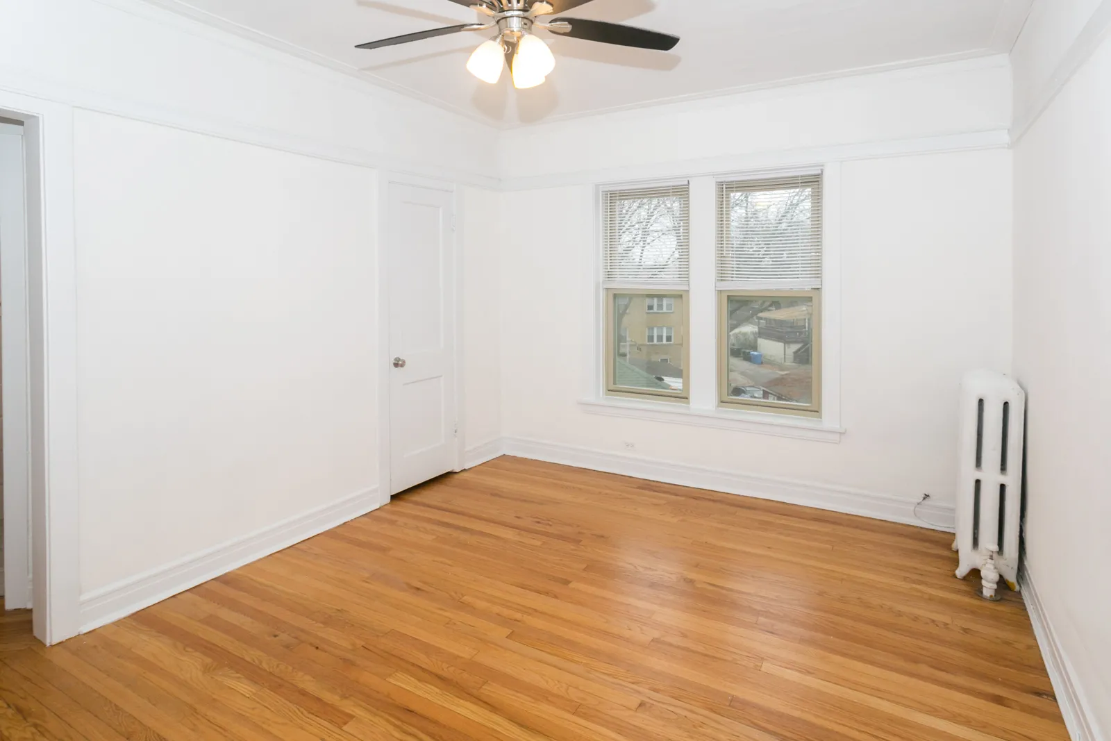 5047-49 N Central Park Apartments