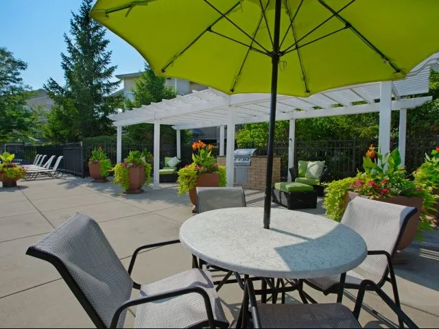 entry garden of Grand Reserve of Naperville Apartments