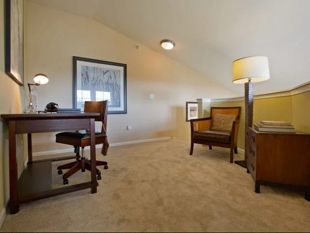 entry garden of Grand Reserve of Naperville Apartments