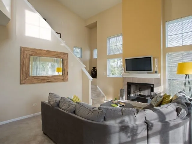 entry garden of Grand Reserve of Naperville Apartments