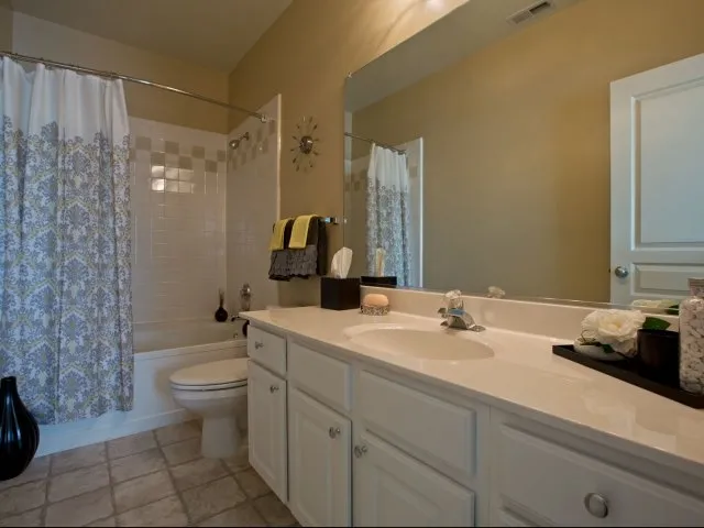 entry garden of Grand Reserve of Naperville Apartments