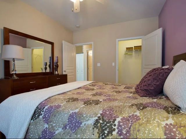 entry garden of Grand Reserve of Naperville Apartments