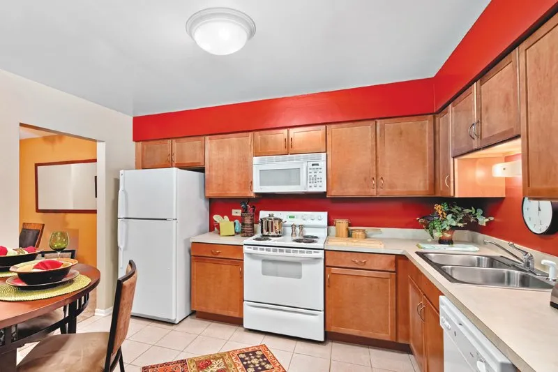 Farmingdale Apartment in Darien IL