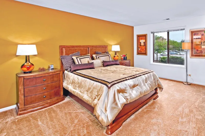 Farmingdale Apartment in Darien IL