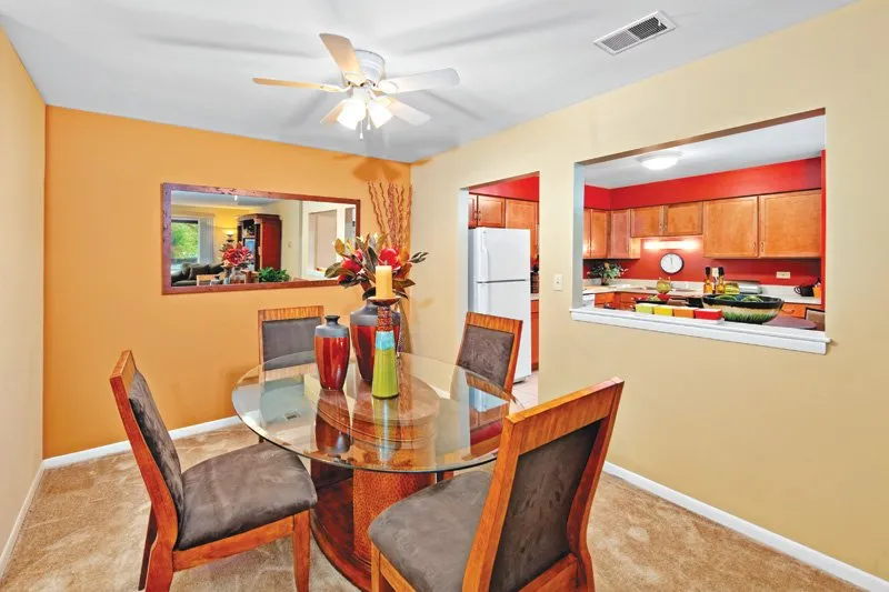 Farmingdale Apartment in Darien IL