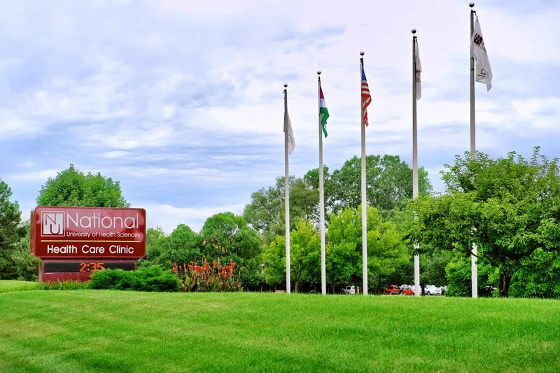 entry drive for Yorktown Apartments in Lombard IL