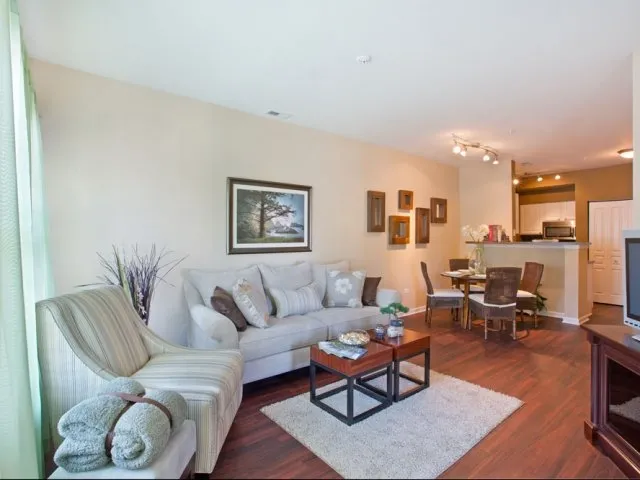 entry garden of Grand Reserve of Naperville Apartments