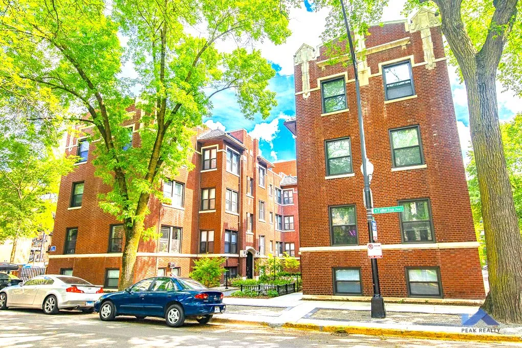 523 W. Fullerton Apartments