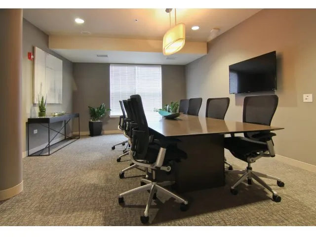 exterior of Arboretum Apartments in Lisle, IL