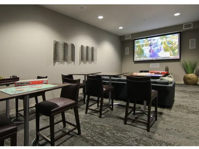 exterior of Arboretum Apartments in Lisle, IL