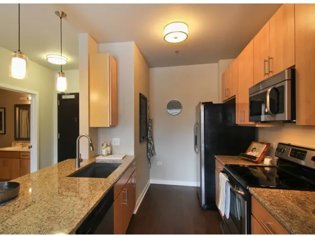 exterior of Arboretum Apartments in Lisle, IL