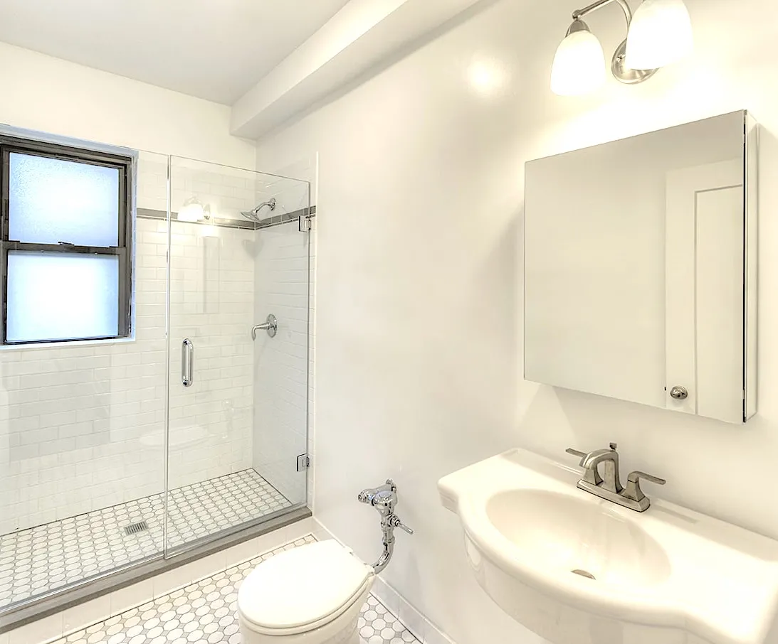 529-41 W WELLINGTON AVE 60657-529-41 W Wellington-Chicago-IL