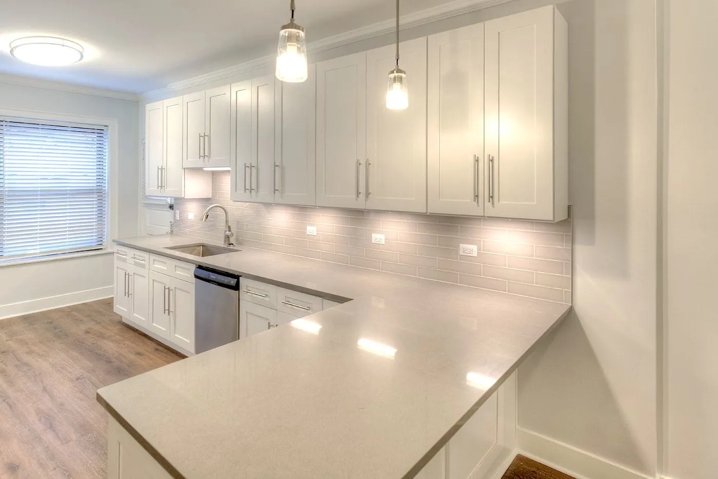 529-41 W WELLINGTON AVE 60657-529-41 W Wellington-Chicago-IL