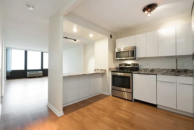 5320 N Sheridan Apartments