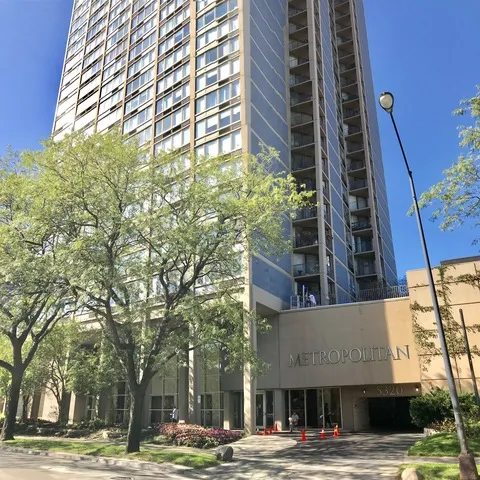 5320 N Sheridan Apartments