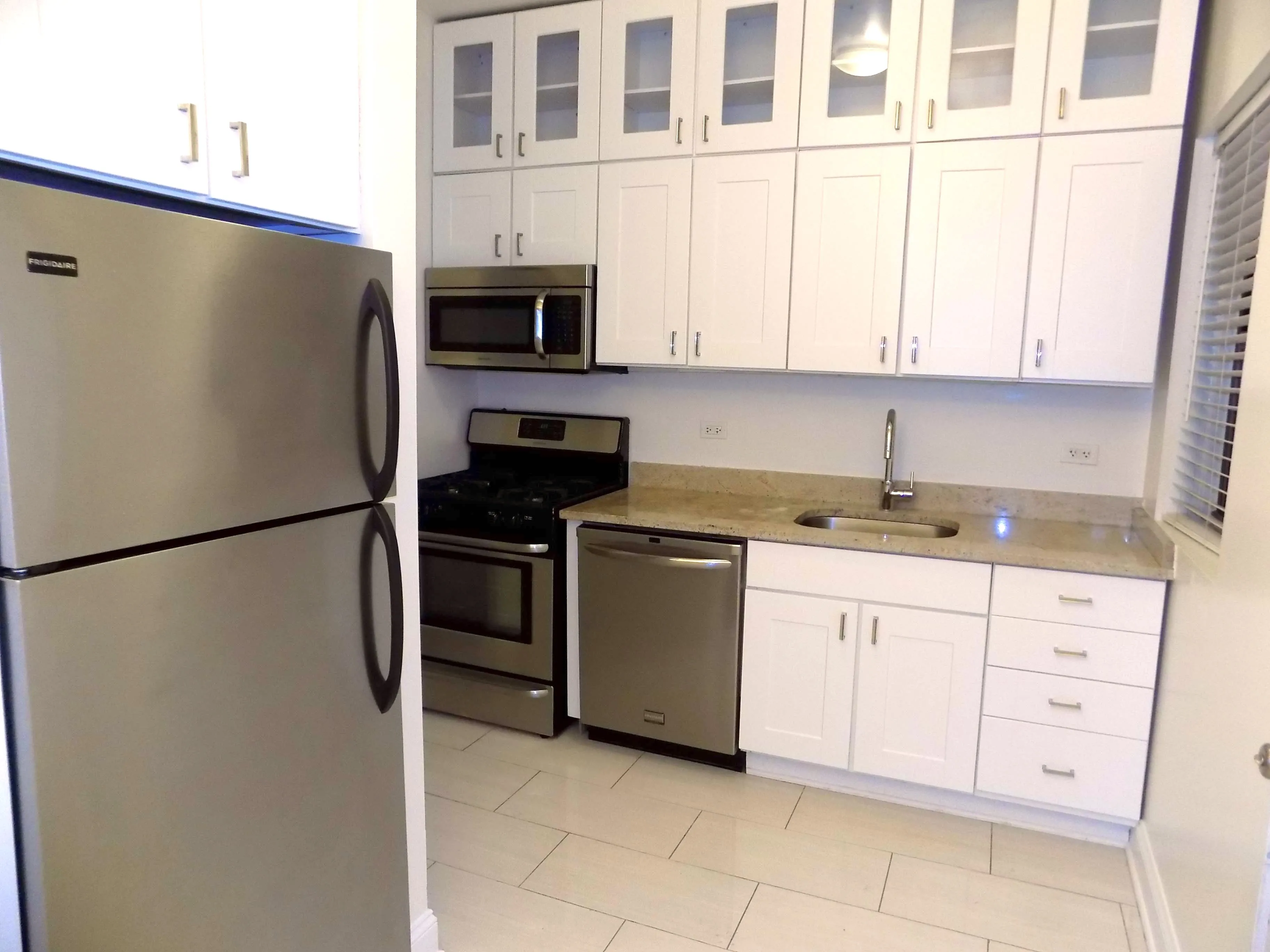 539-41 Dickens Apartments