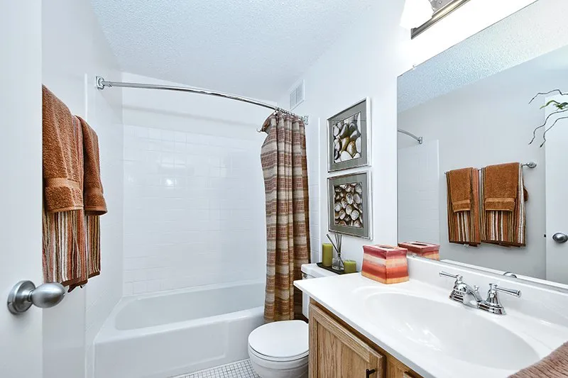 entry drive for Yorktown Apartments in Lombard IL