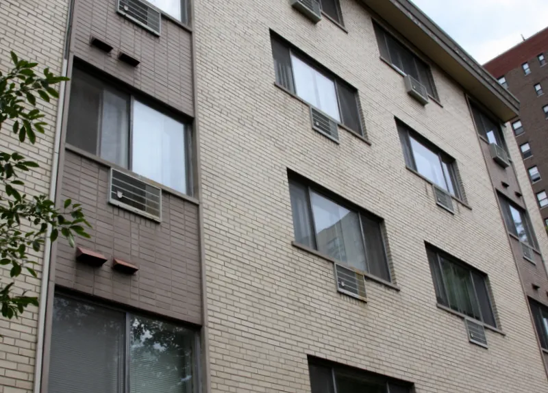 432 West Wellington Apartments