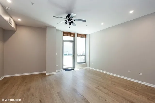 565 West Quincy Apartments