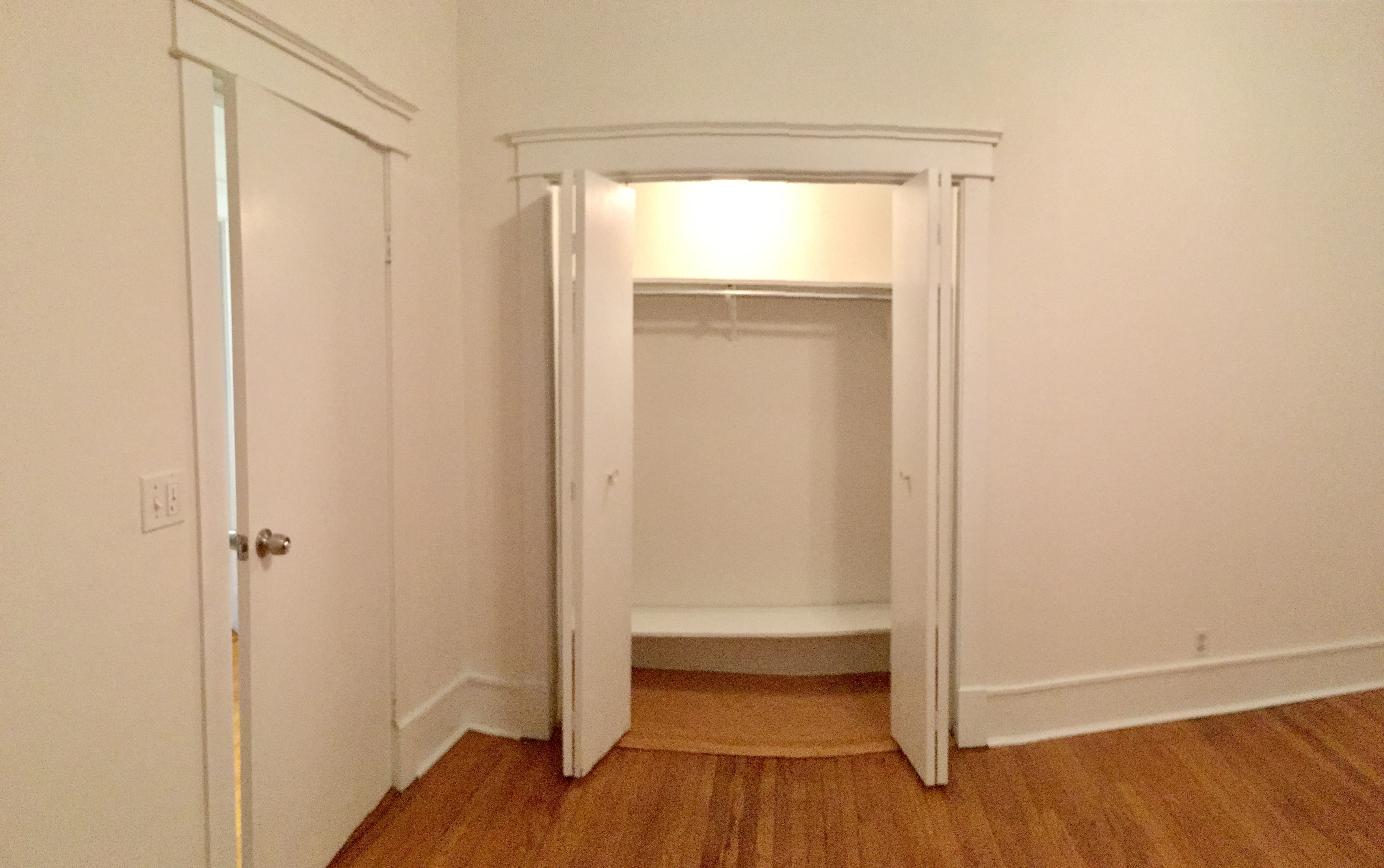 5700 N WINTHROP AVE 60660-5700-unit#01-Chicago-IL