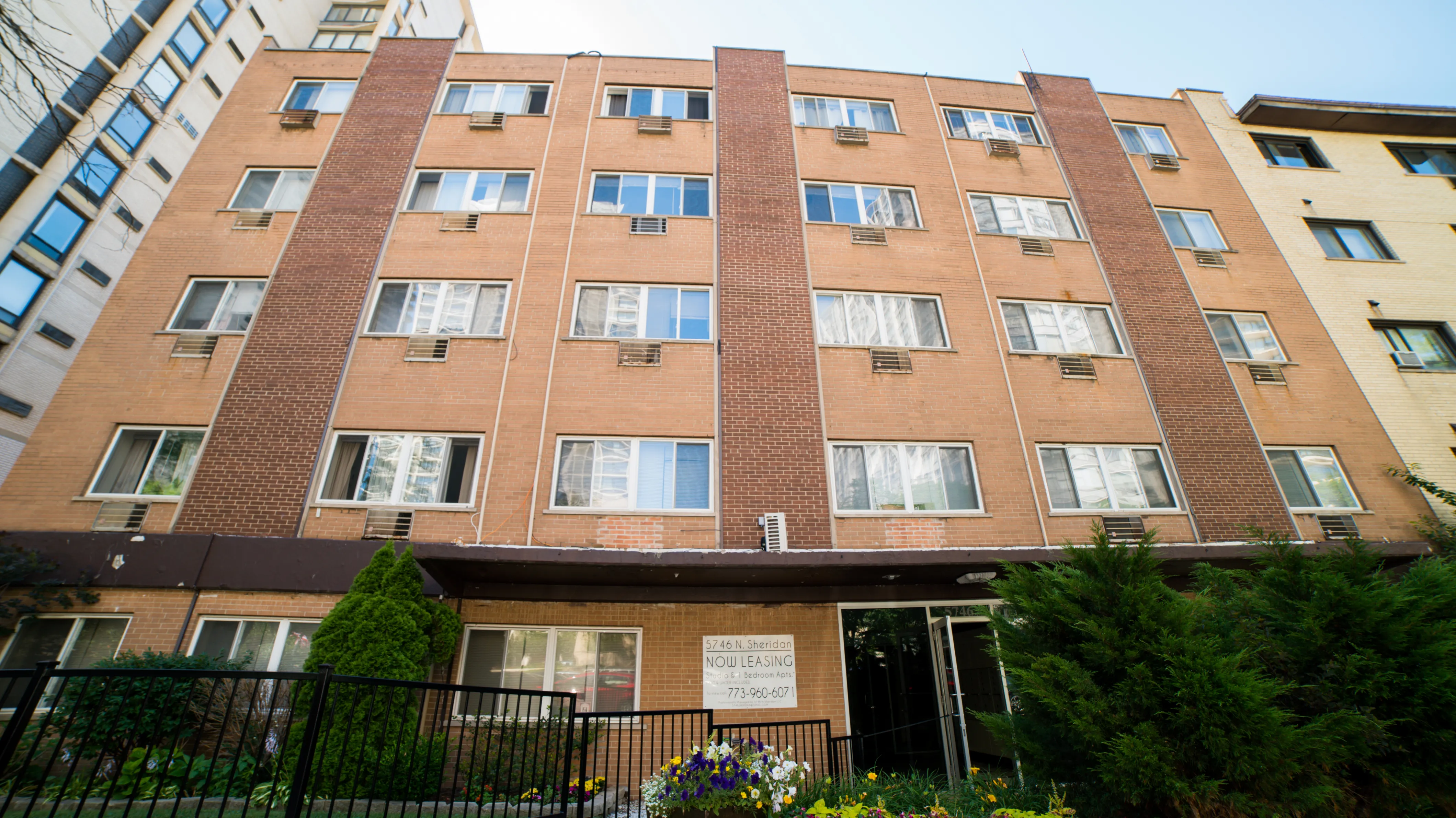 5746 N Sheridan Apartments