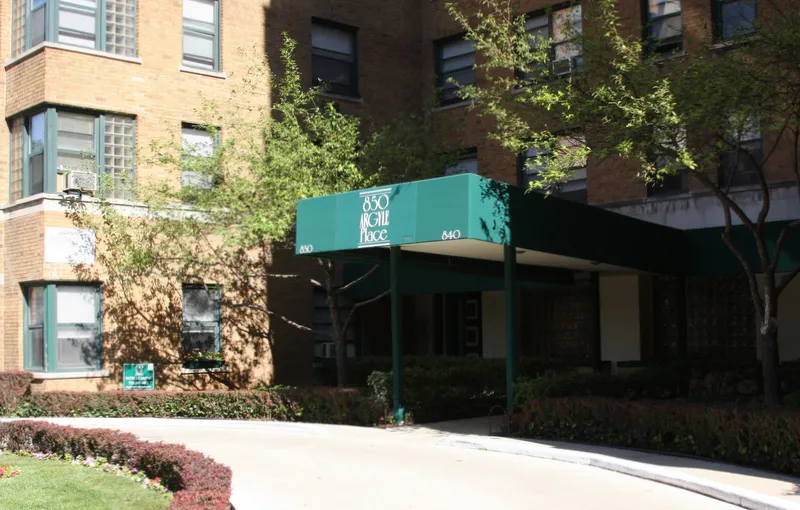 850 Argyle Apartments