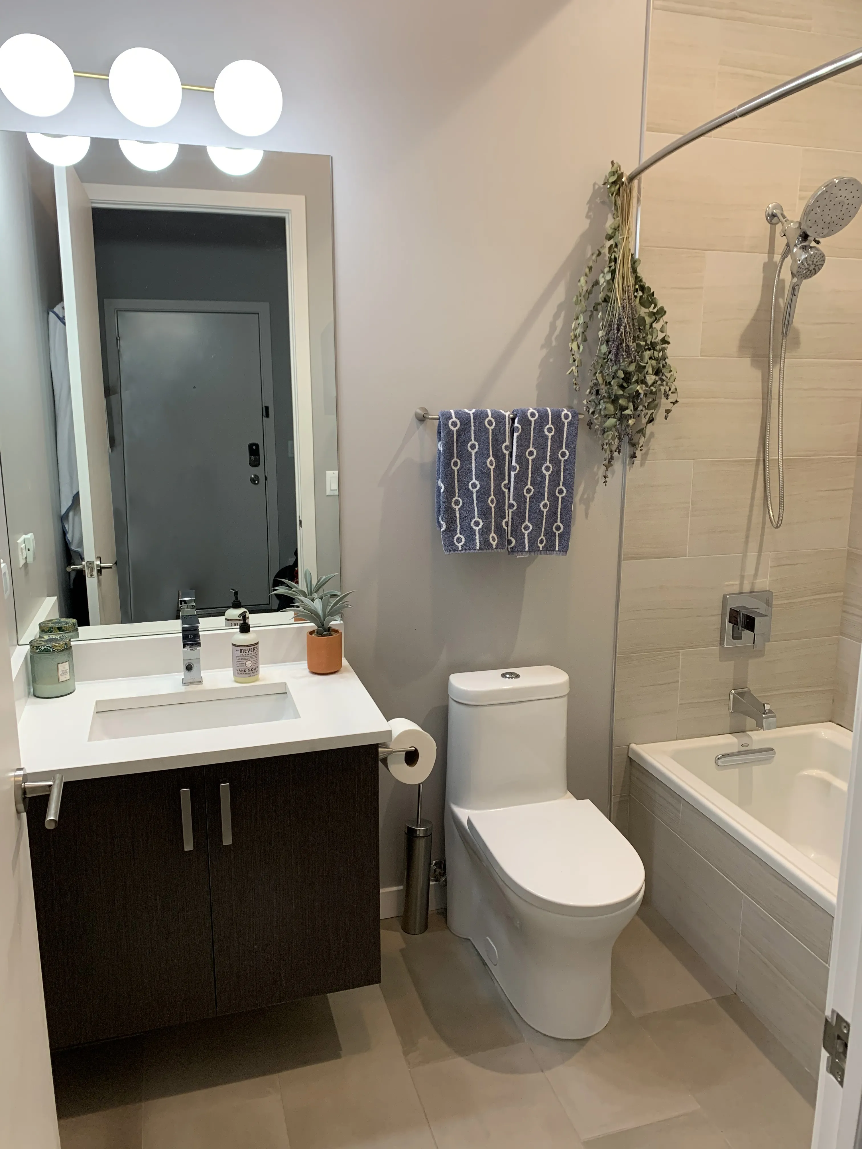 5 N OAKLEY BLVD 60612-unit#404-Chicago-IL