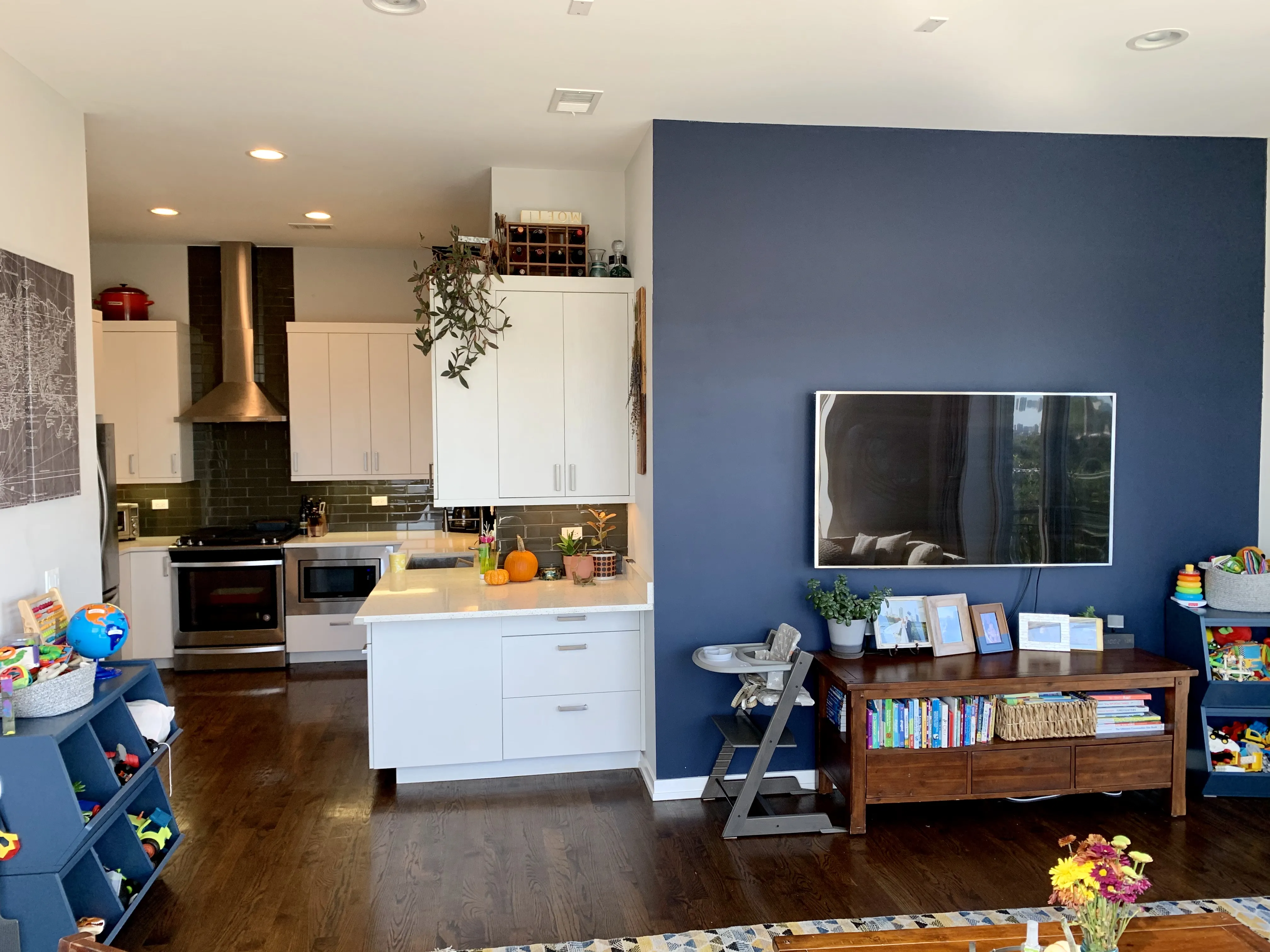 5 N OAKLEY BLVD 60612-unit#404-Chicago-IL