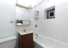 1307 West Addison Apartments