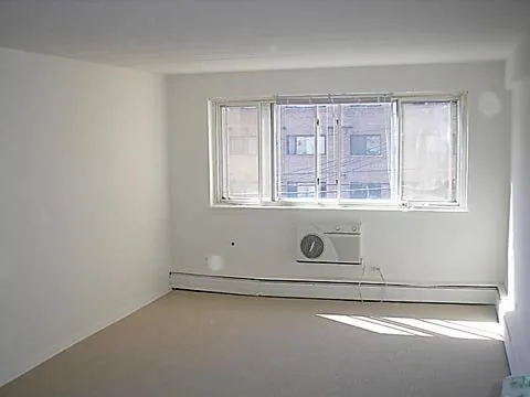 5900 N Sheridan Apartments