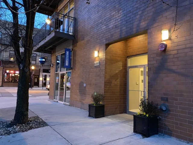 6 North May Apartments