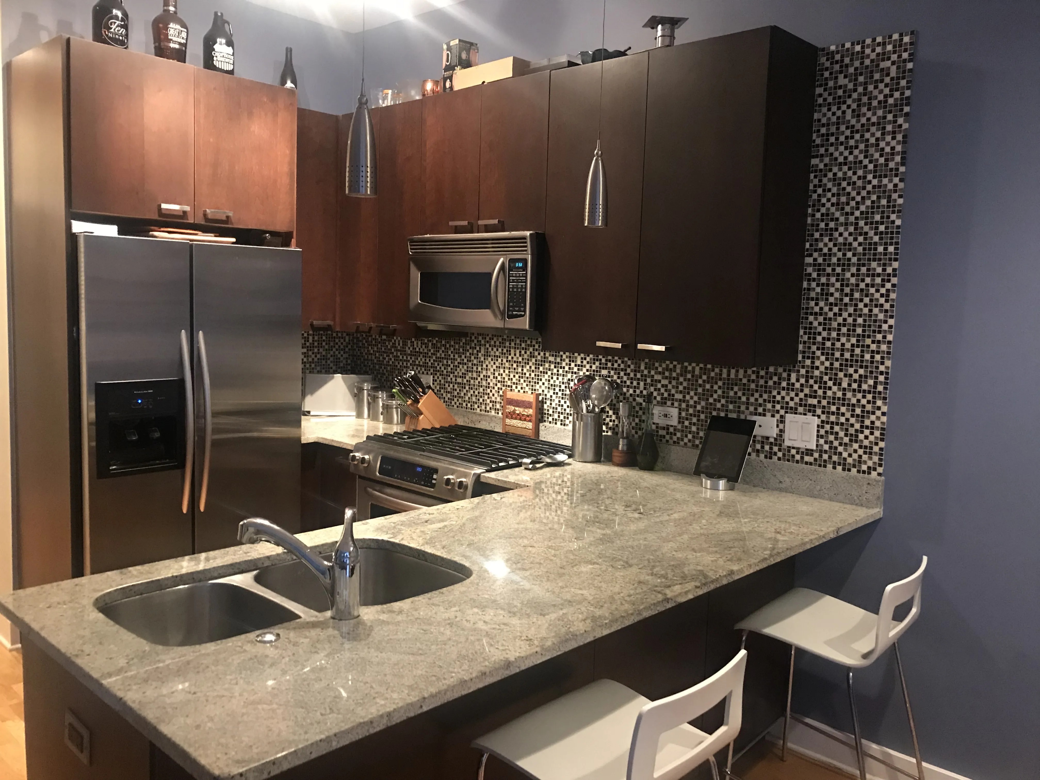 6 North May Apartments