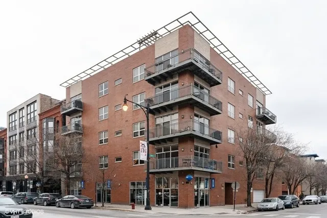 6 North May Apartments