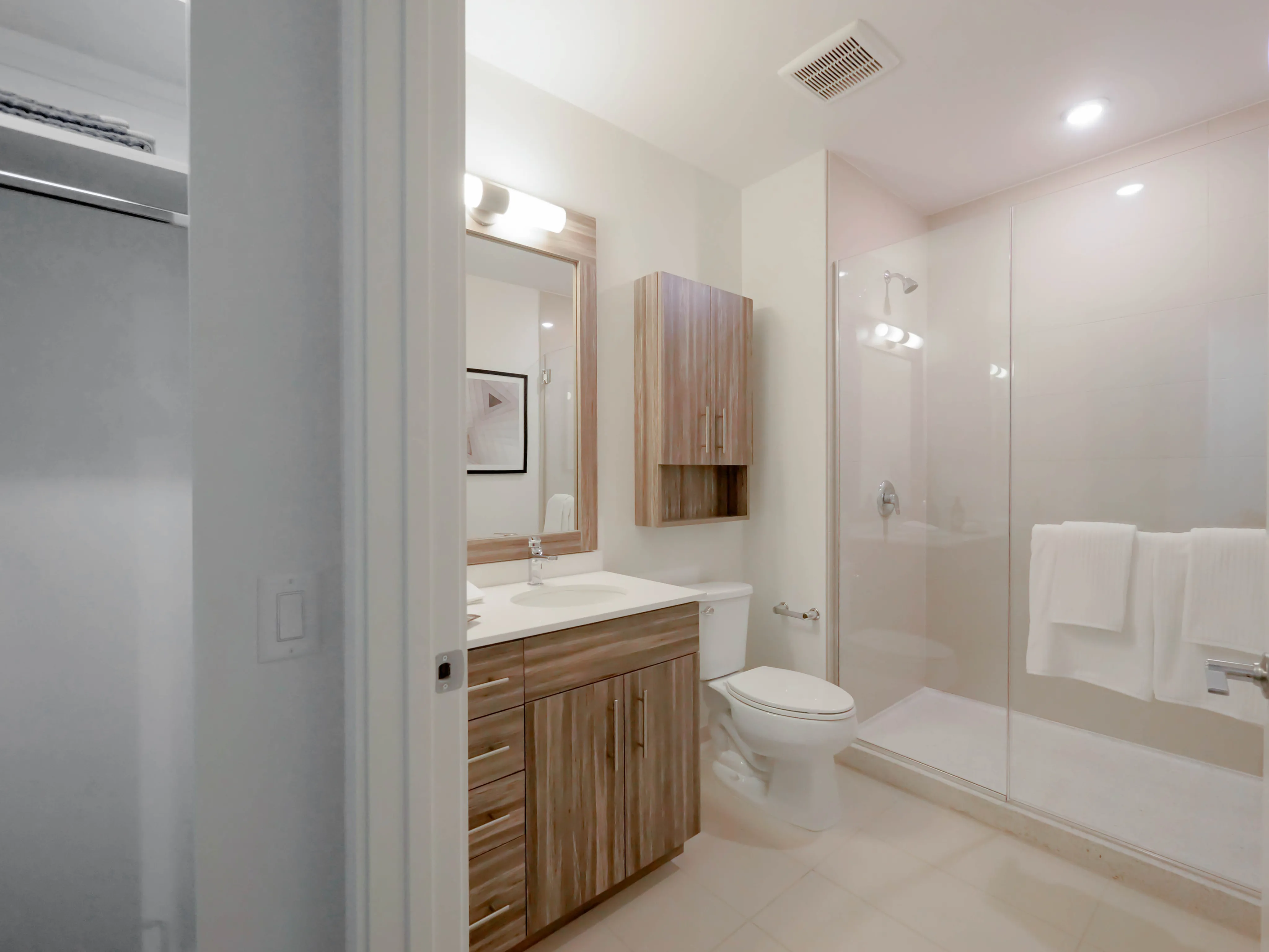 model furnished kitchen at Sienna Apartments in Streeterville