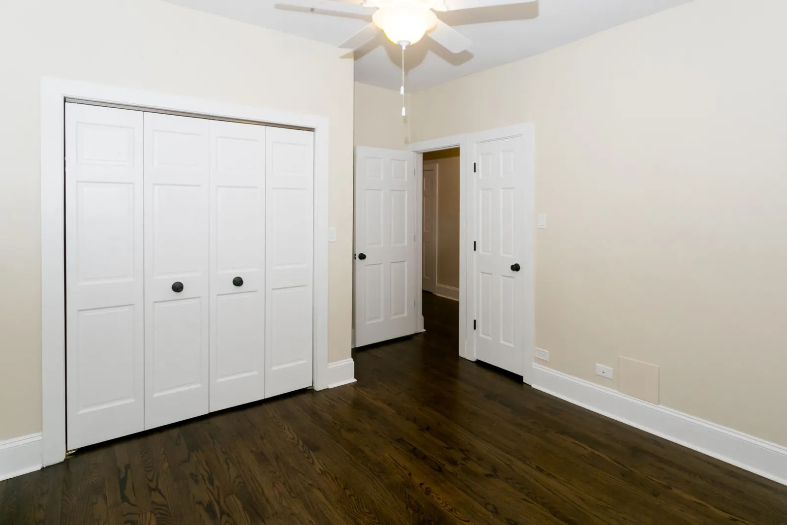 1360-1364 E. 52nd Street Apartments