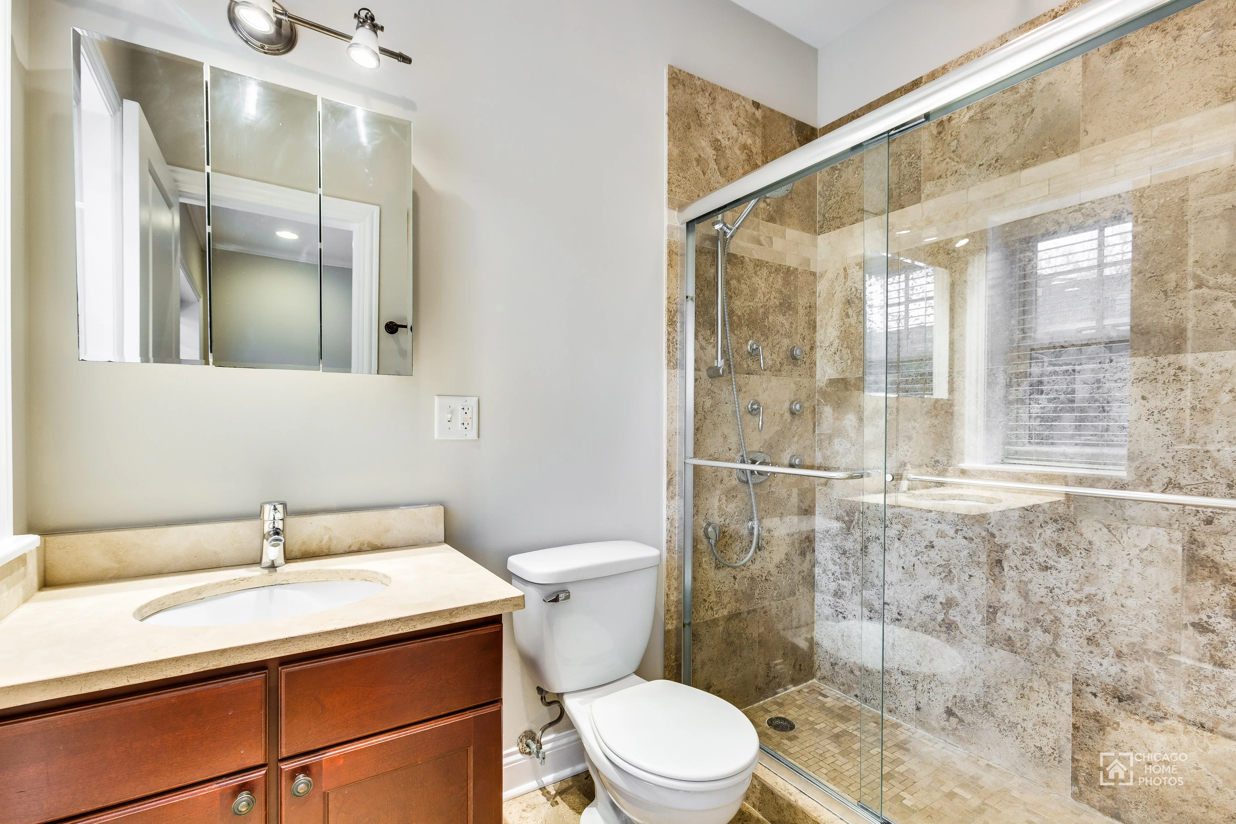 632-640 Hinman Apartments